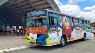 Foto de Aicita inaugura Ônibus do Papai Noel